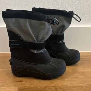 Columbia Black and Gray Snow Boots